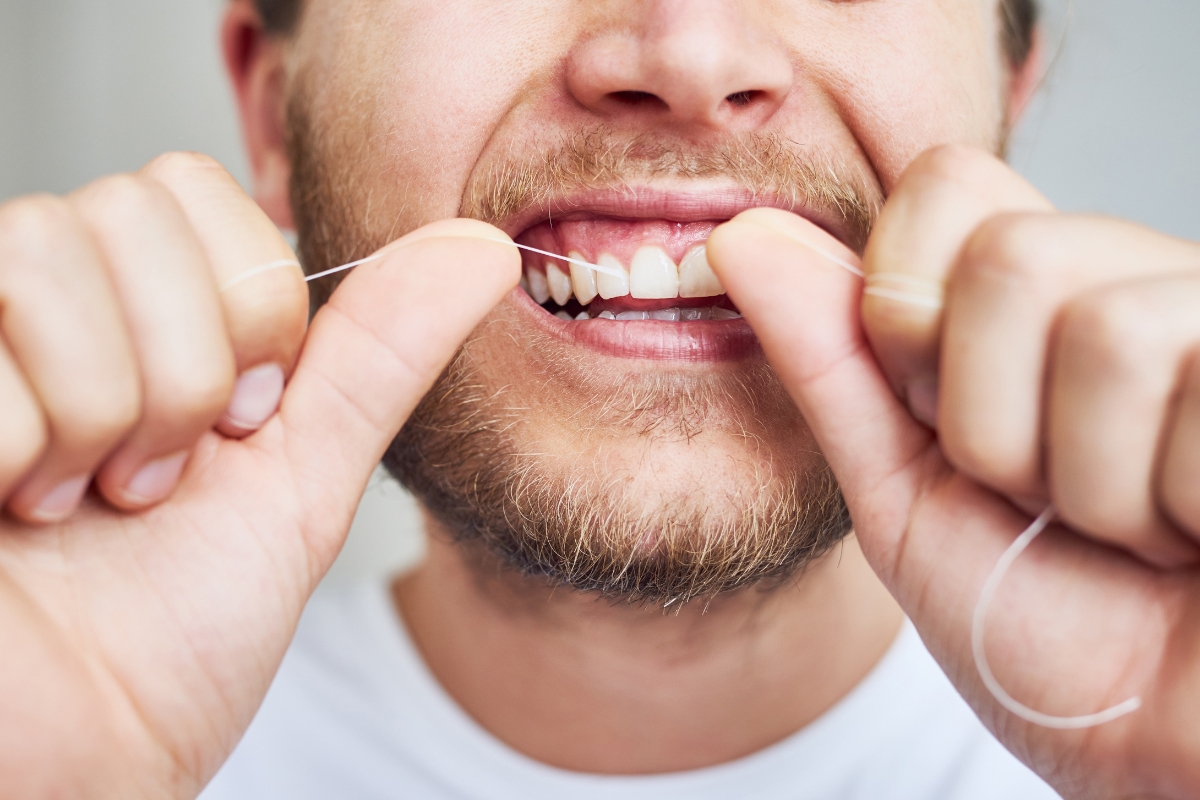 Featured image for “Red Oak Family Dentistry’s Guide to Flossing: Are You Doing It Right?”